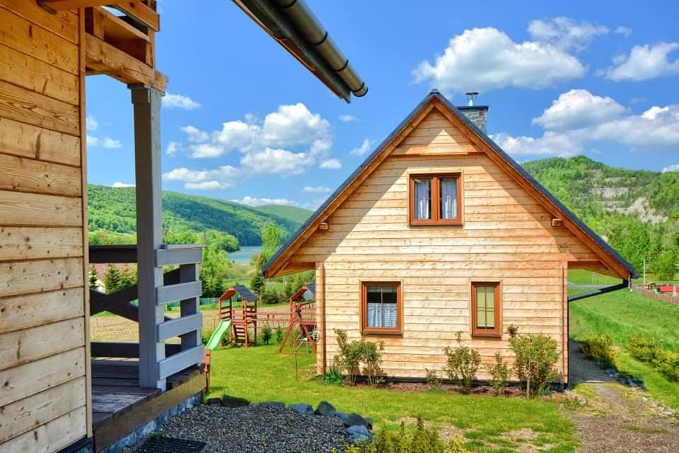 Domki Caloroczne Domkowstwo Bobrka Экстерьер фото